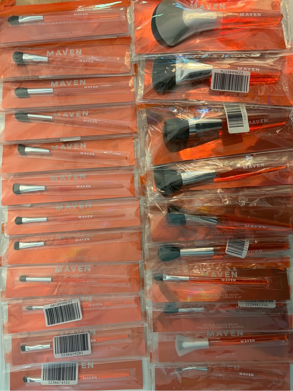 Set of 22 Maven Pro Artistry Makeup Brushes
